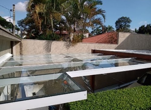 11.Cobertura fixa com Vidro